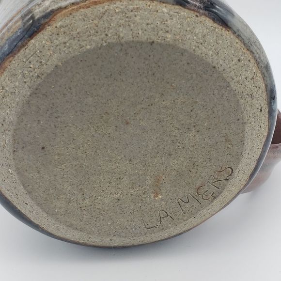 Evelyn LaMers Glazed Studio Pottery Mug - Picture 9 of 10